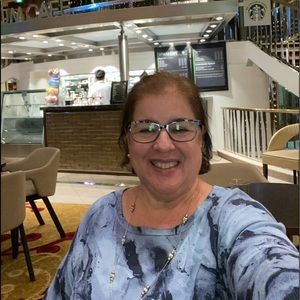 Meet your Posher, Rebecca